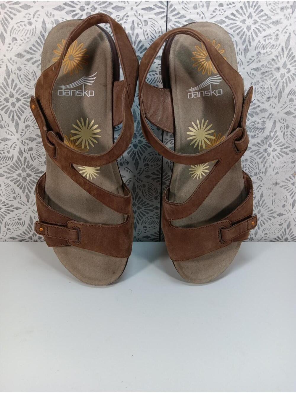 Dansko Women's 40 (US 9-9.5) Tan Nubuck Irene Leather Sandals